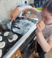 'Let's Bake' STEM Challenge P4 Mrs Rooney