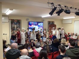 P3 and P4 Nativity - Behind the Stable Door.